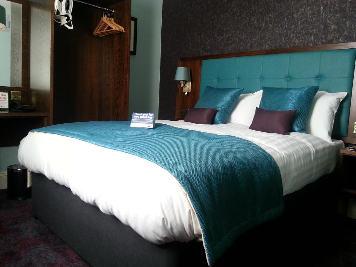 Hotel The Queen'S Head Wetherspoon Tavistock  Exteriér fotografie